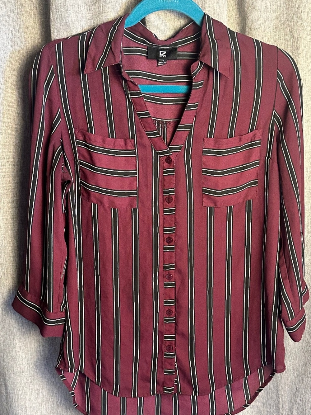 Iz Byer Burgundy Striped Roll Tab 3/4 Sleeve Blouse Medium